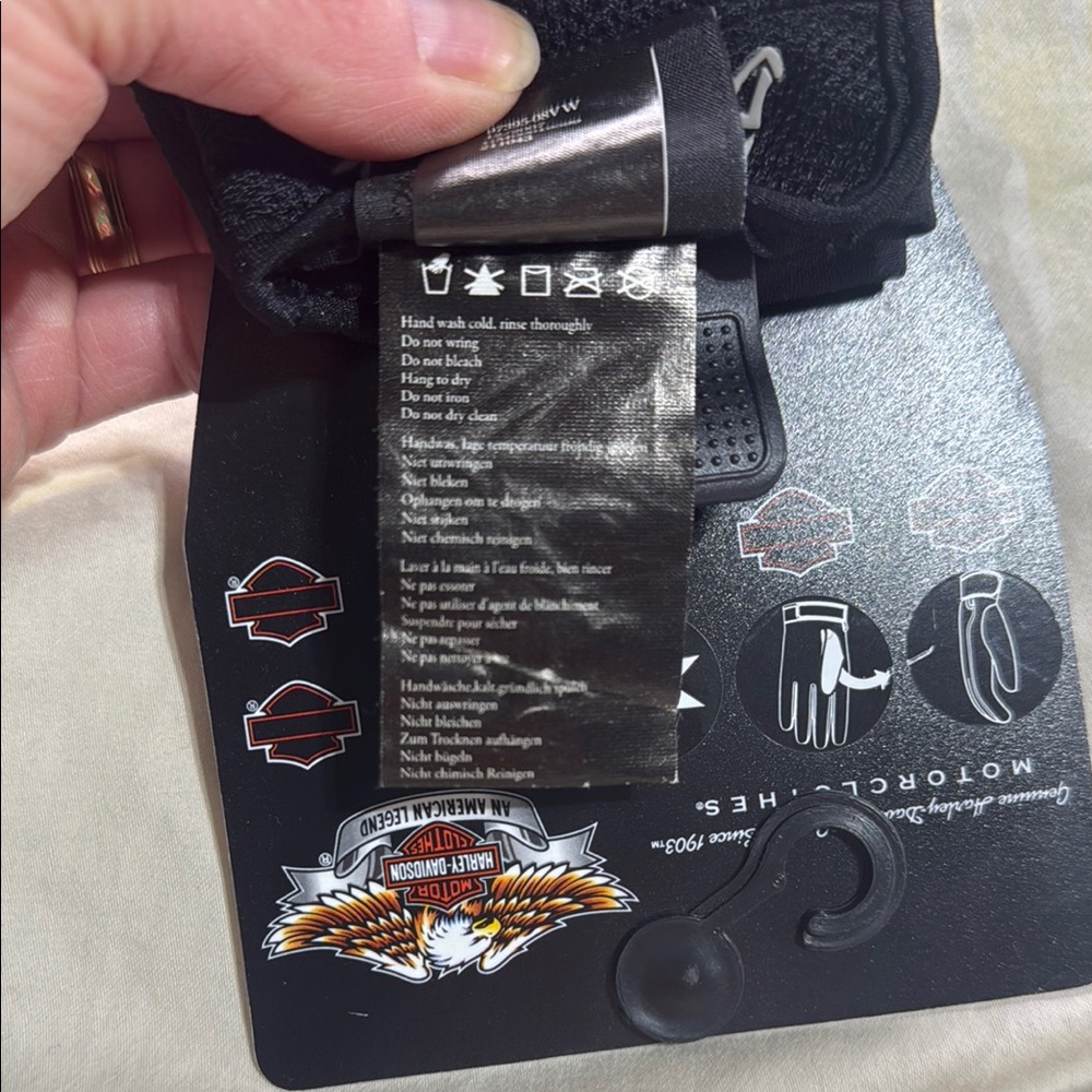 Harley-Davidson Black Riding Gloves - Picture 3 of 4